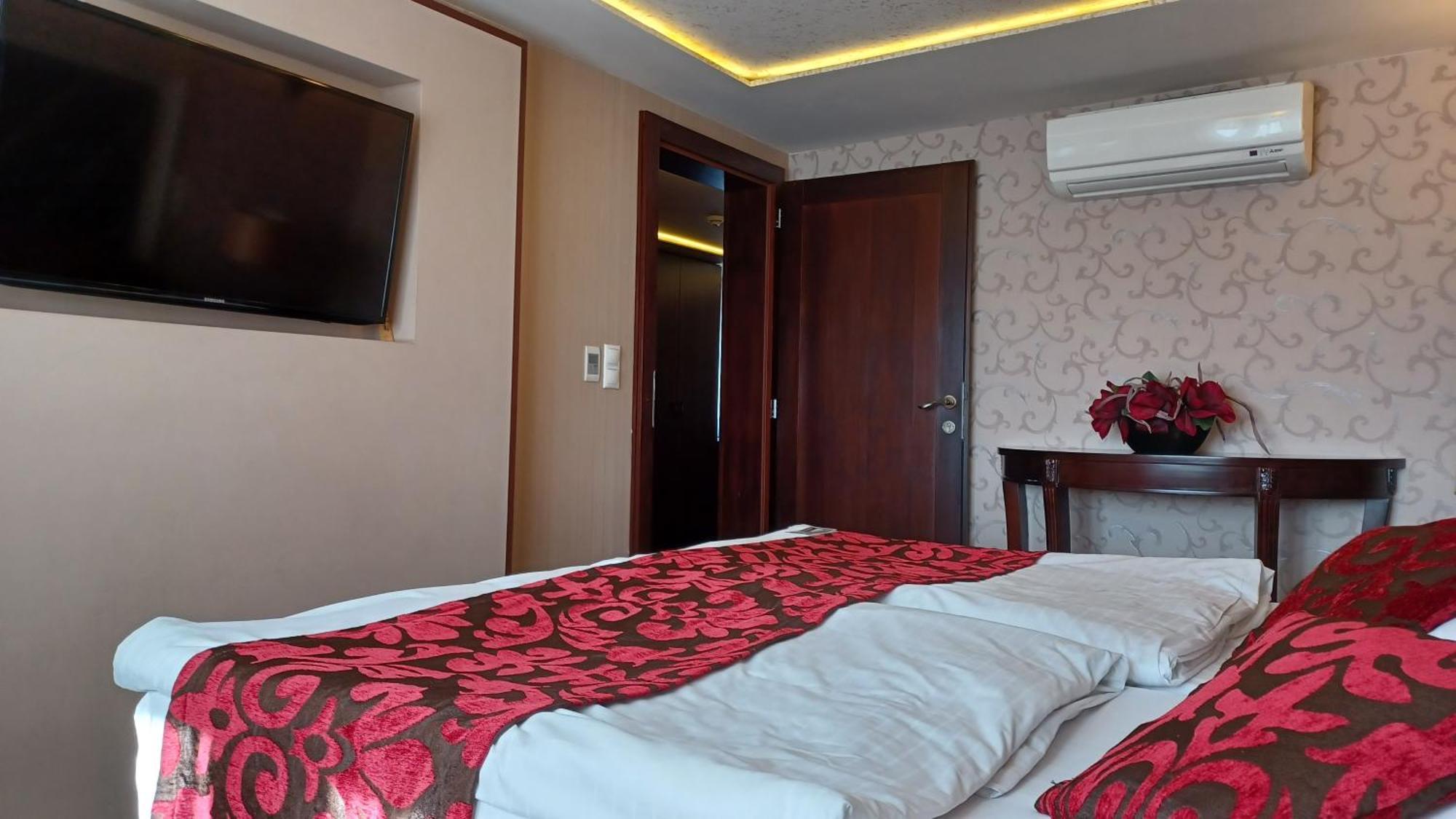 Hotel Dvorana Карловы Вары Экстерьер фото