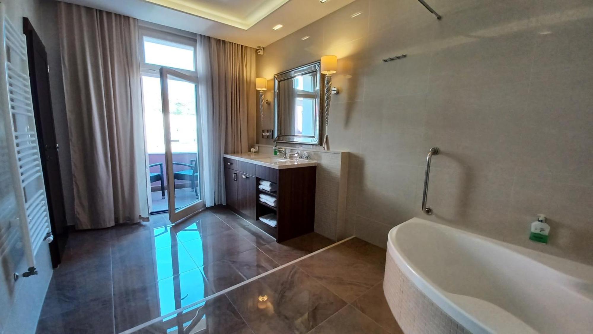 Hotel Dvorana Карловы Вары Экстерьер фото