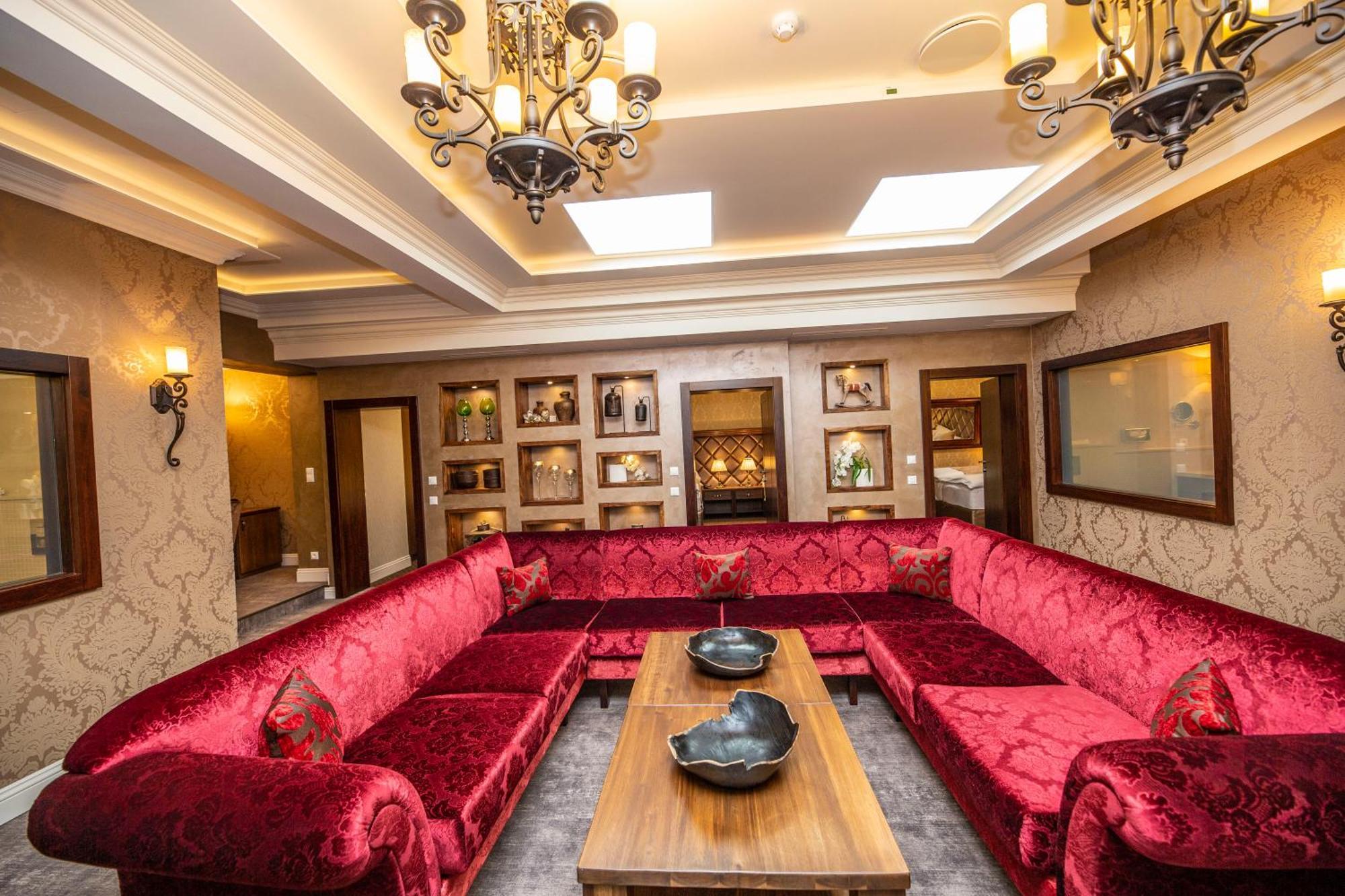 Hotel Dvorana Карловы Вары Экстерьер фото