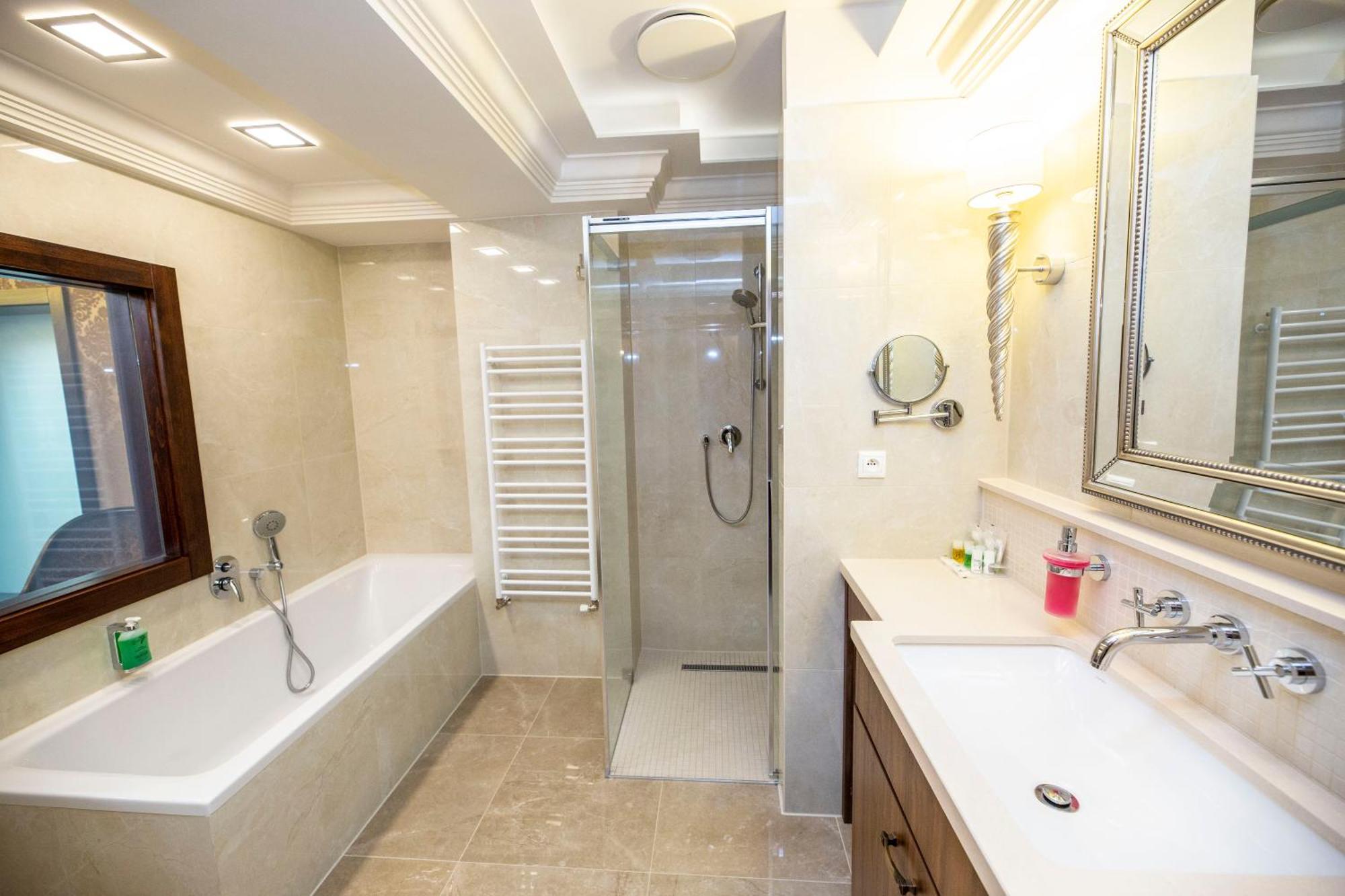 Hotel Dvorana Карловы Вары Экстерьер фото
