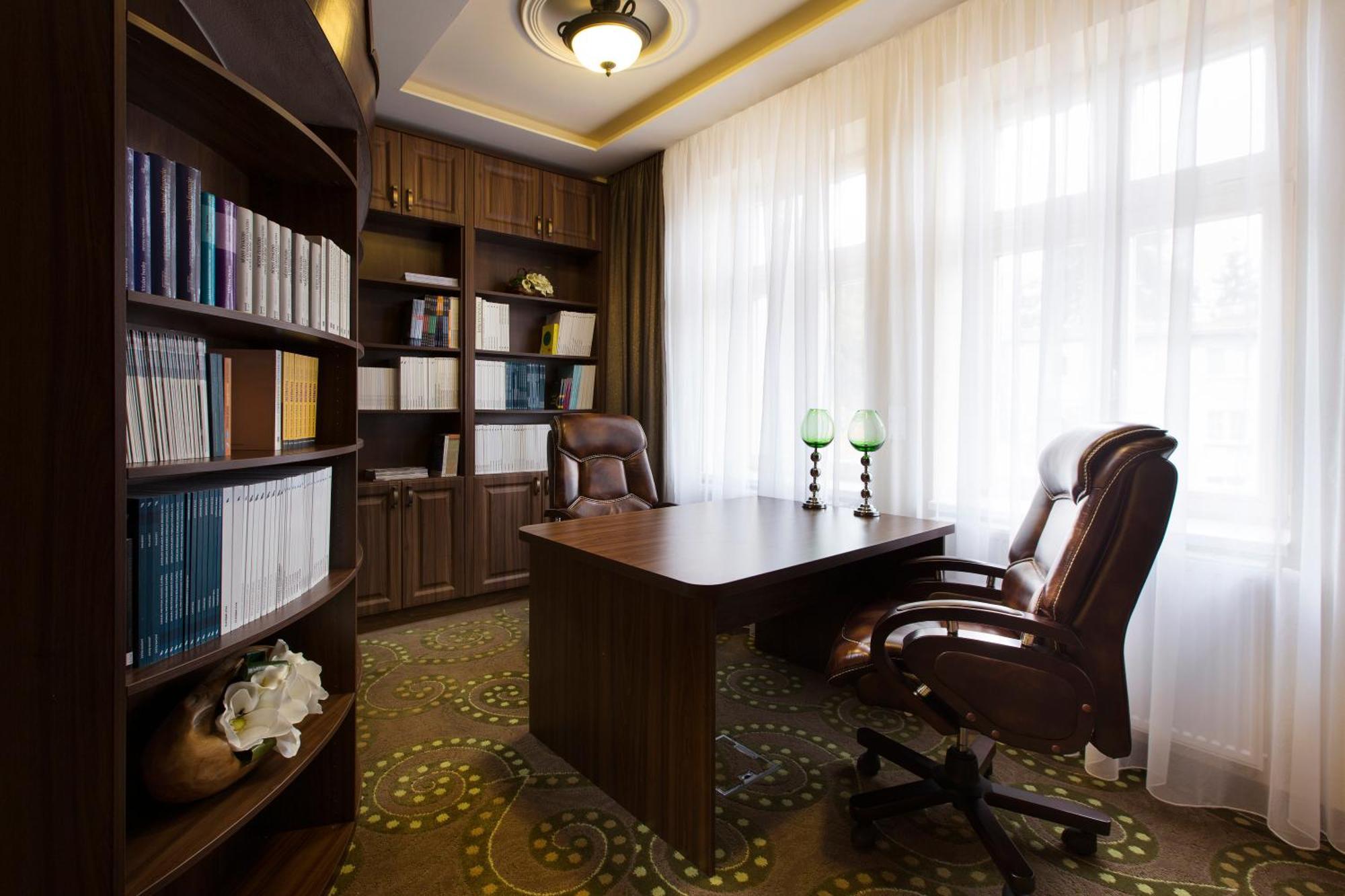 Hotel Dvorana Карловы Вары Экстерьер фото