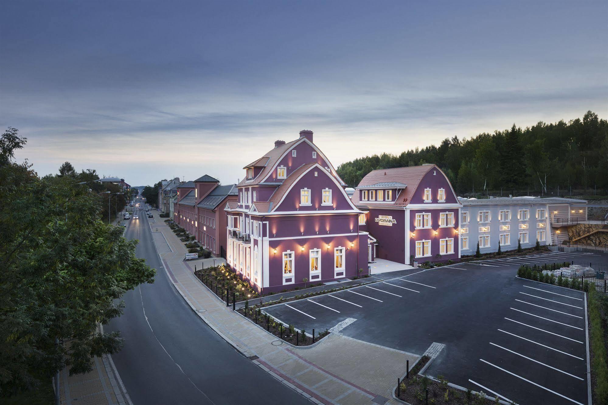 Hotel Dvorana Карловы Вары Экстерьер фото